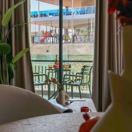 Qoople Excellence A14 New Cozy Near The Sea Апартаменты *